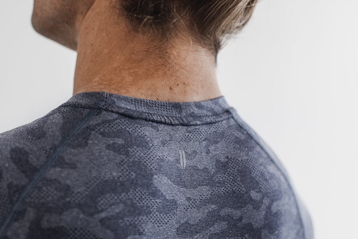 Nobull Lightweight Textured Men's Long Sleeves Navy Camo | Australia (HT4819)